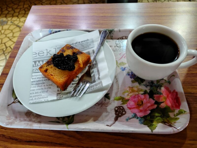 らくらくスマートフォン F-53E カメラ コーヒー撮影