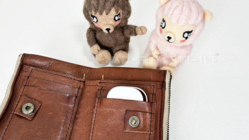 折りたたみ財布に Xiaomi Tag を入れたところ